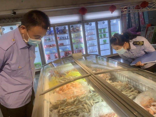 岷陽(yáng)鎮(zhèn)市場(chǎng)監(jiān)管所開(kāi)展冷鏈?zhǔn)称钒踩珜ｍ?xiàng)檢查行動(dòng)，牢牢守住防疫關(guān)口